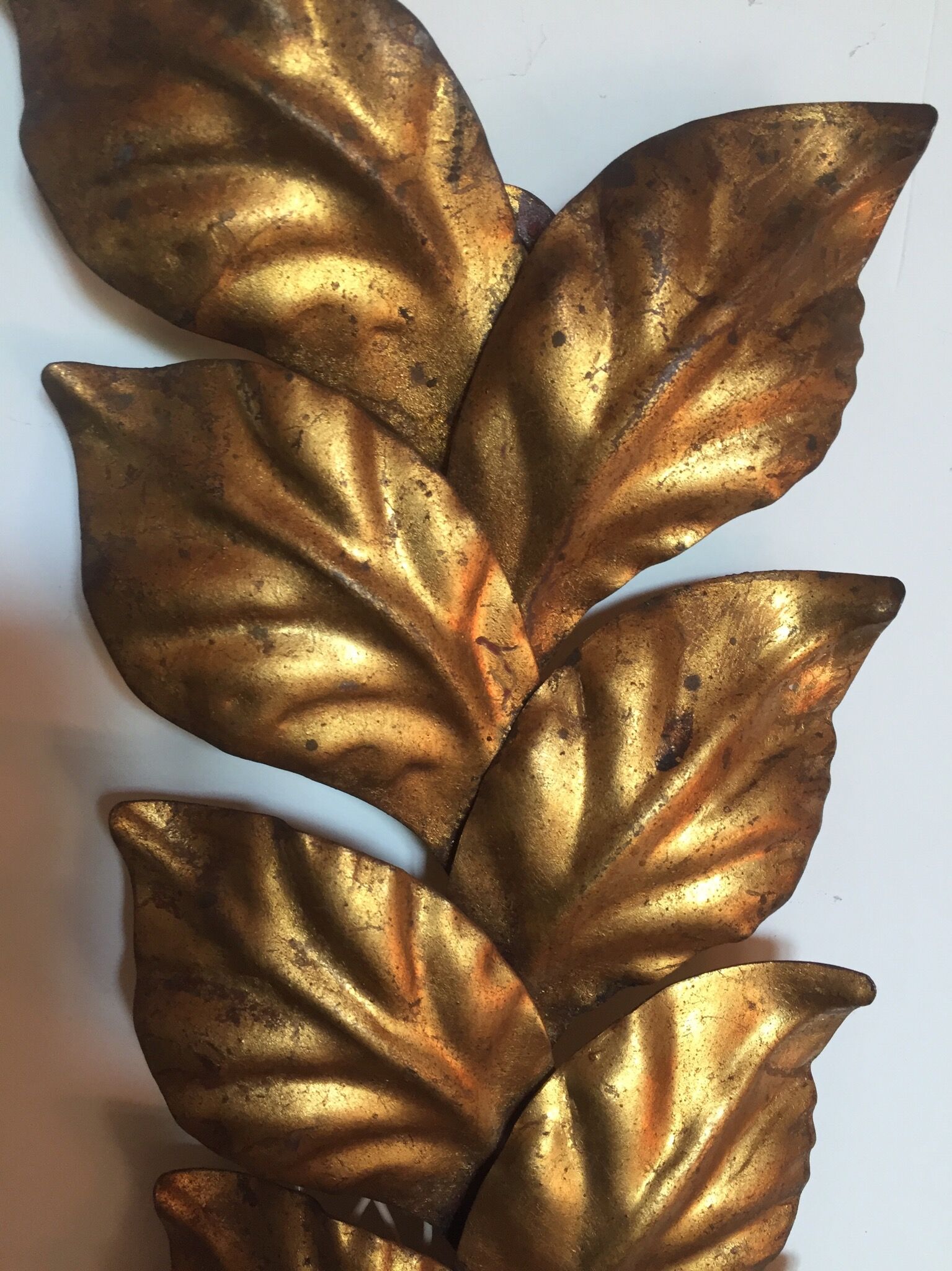 Wall lamp golden leaves