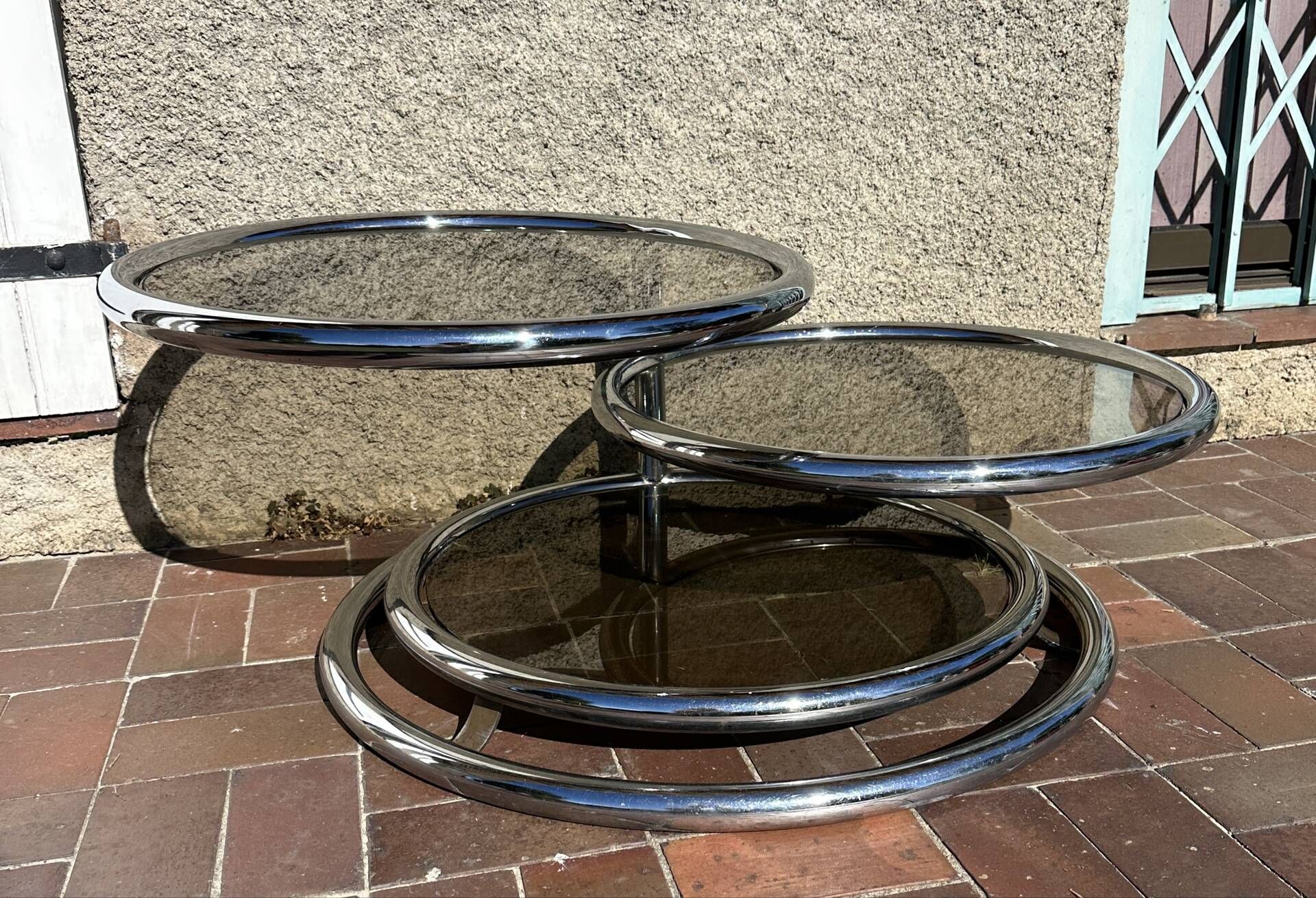 Vintage swivel coffee table by Milo Baughman, Artedis Roche Bobois