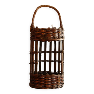 Wicker bottle rack