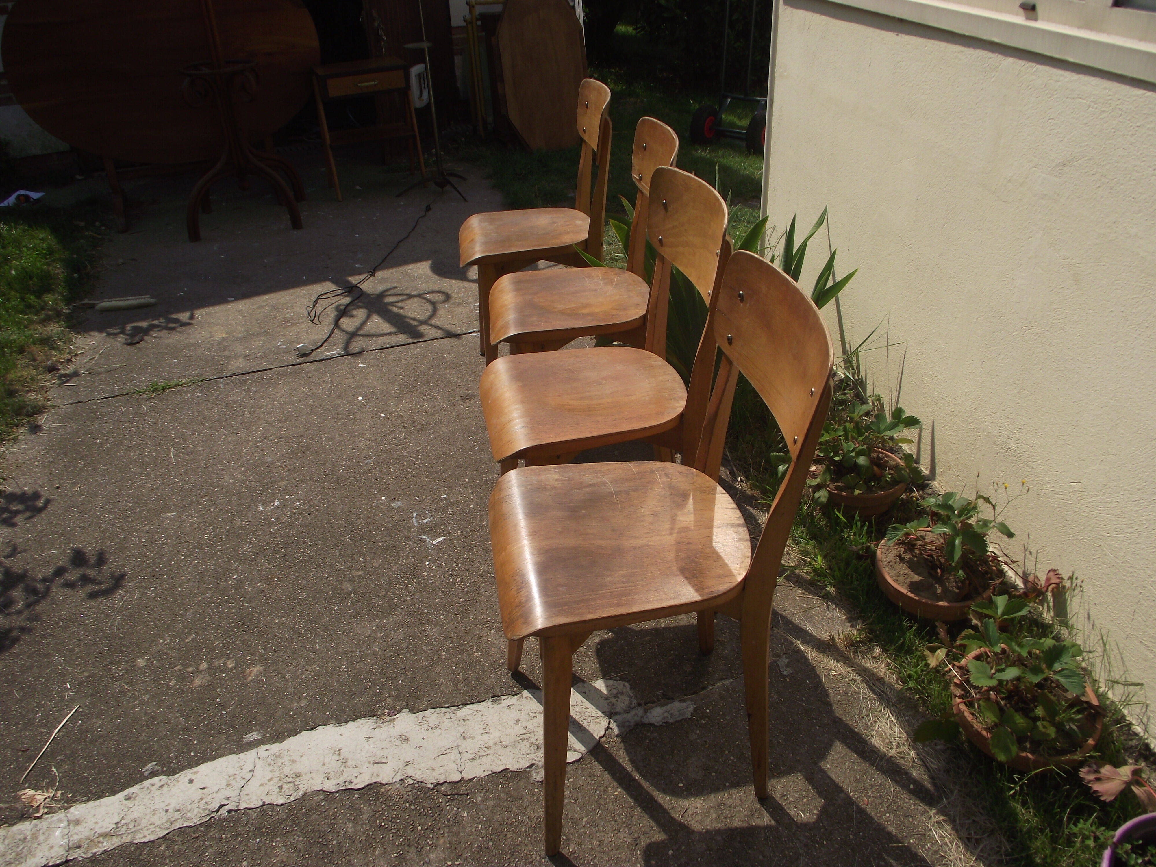 4 bistro chairs 50
