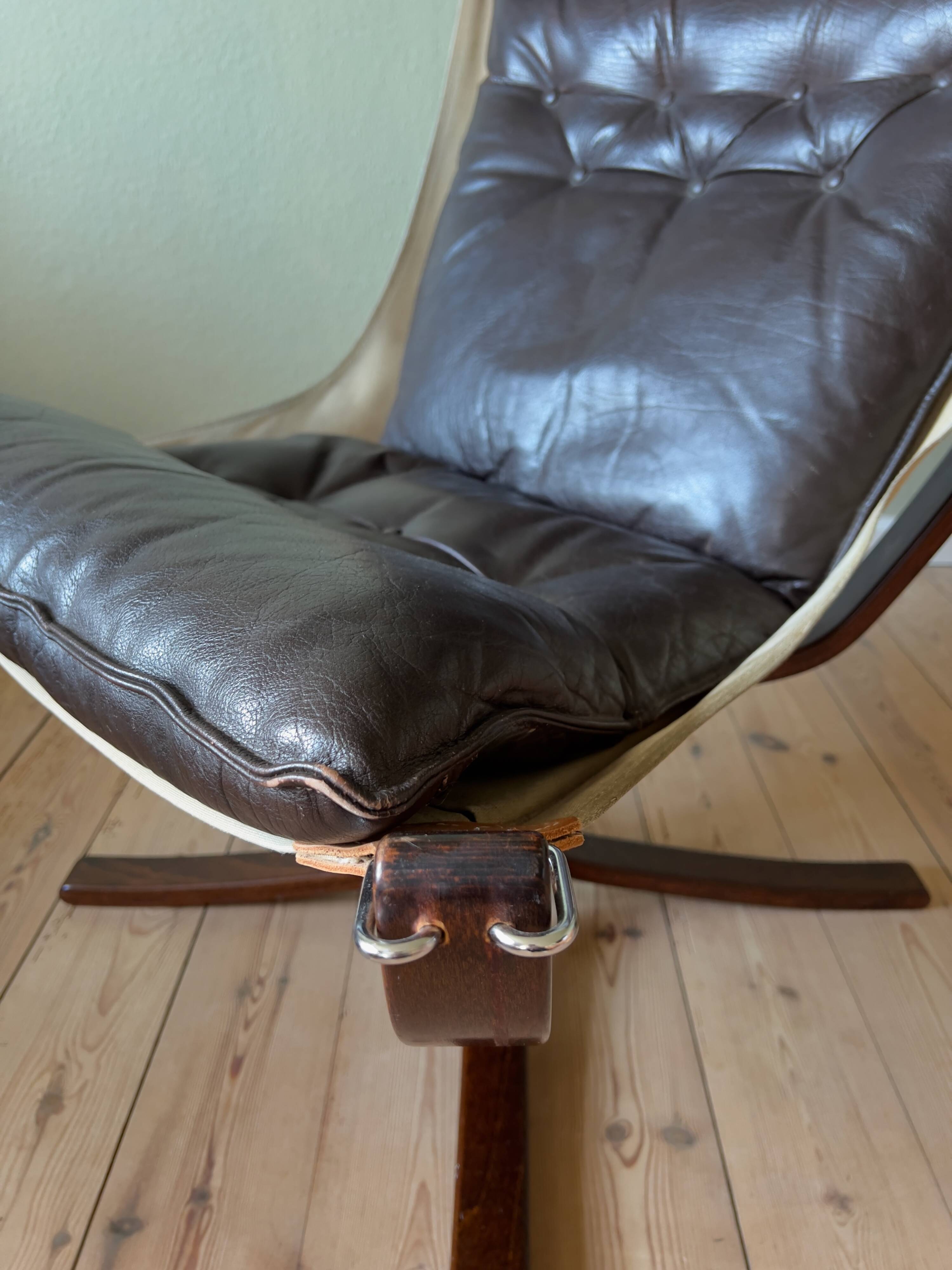 Sigurd revend la chaise Falcon pour Vatne Møbler