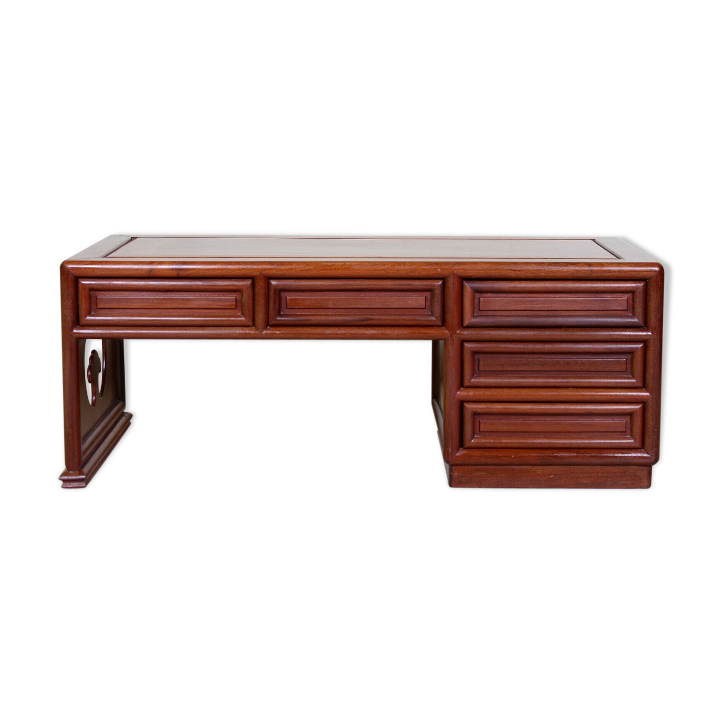 Coffee table in rosewood from China