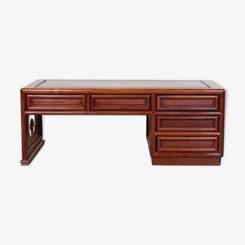 Coffee table in rosewood from China