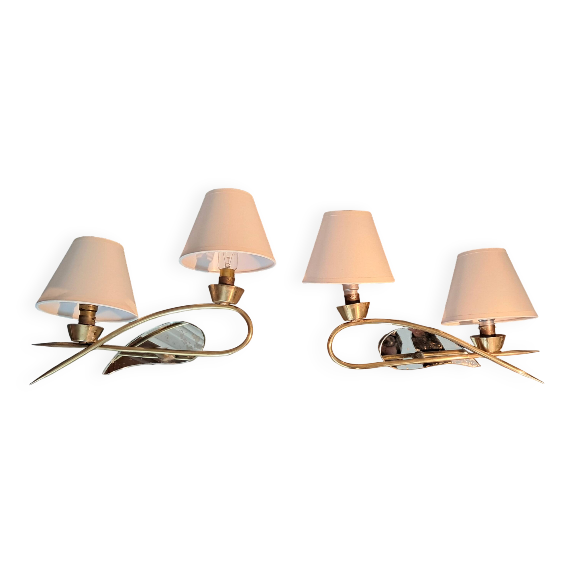 Pair of gilded brass and mirror wall lights, Circa 1960.