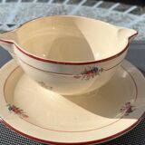 Salins sauce boat with integrated saucer