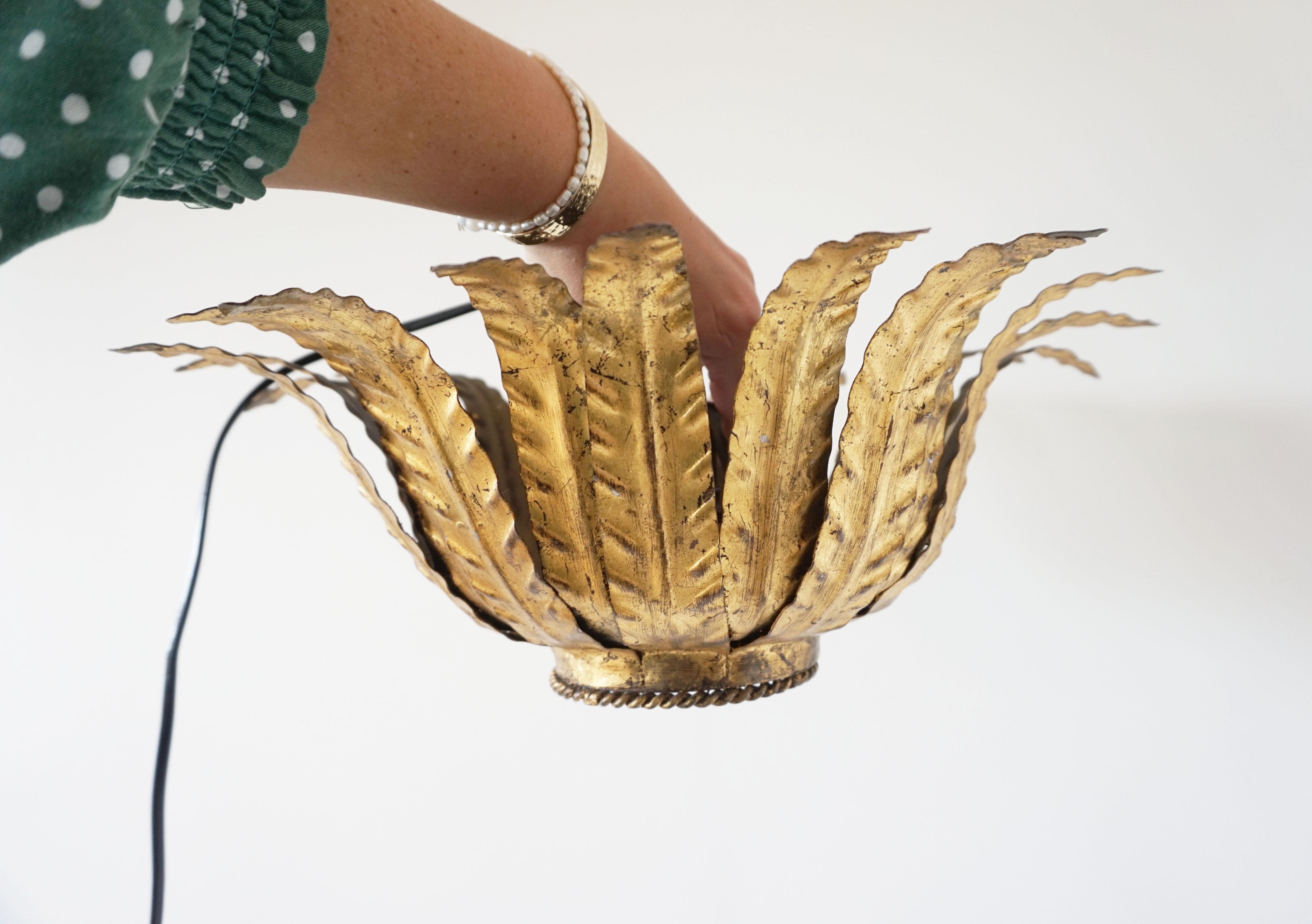 Wall lamp or ceiling lamp flower in gilded metal