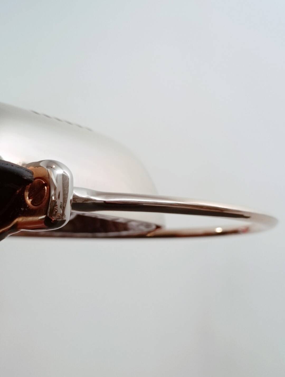 Cobra leather desk lamp by Traso Milano 1988