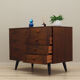 Buffet en noyer, design danois, années 1970, production: Danemark