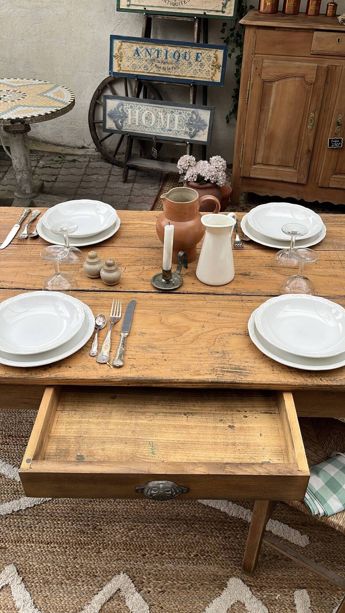 Farm table