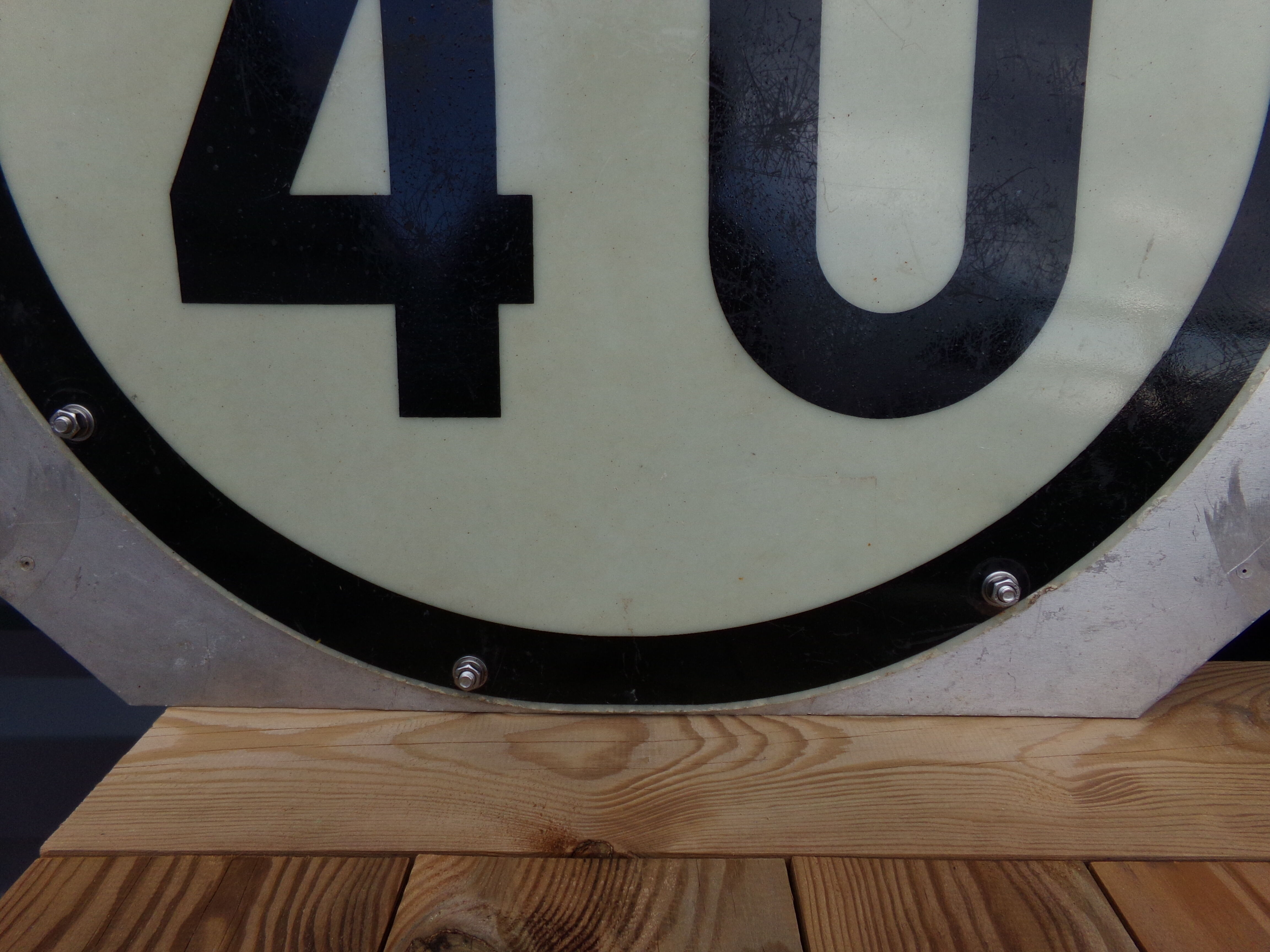 Industrial decorative limitation plate