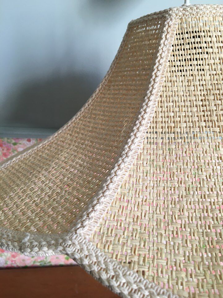 Rattan flower hanging lamp