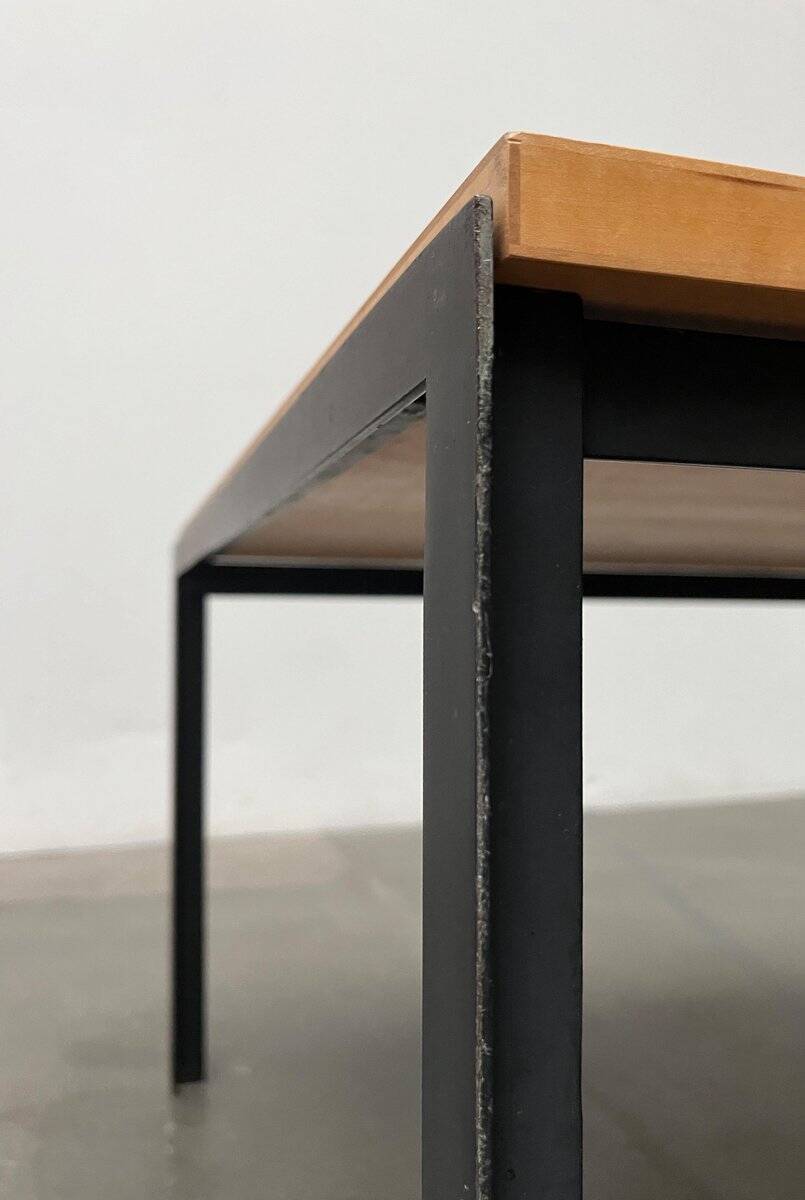 Mid-century minimalist side table model T-Angle 306 by Florence Knoll for Knoll International, 1950s.