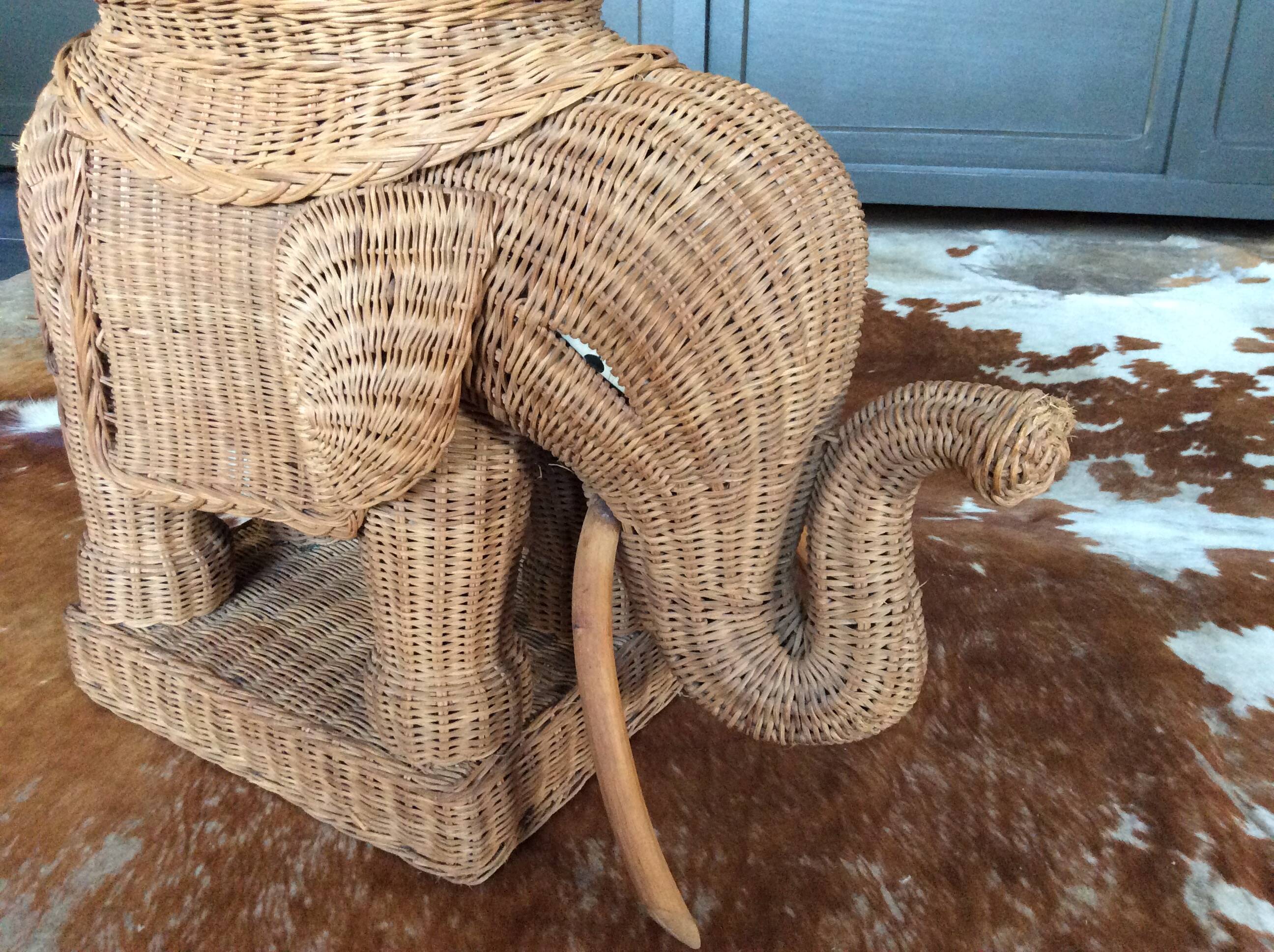 Wicker elephant side table