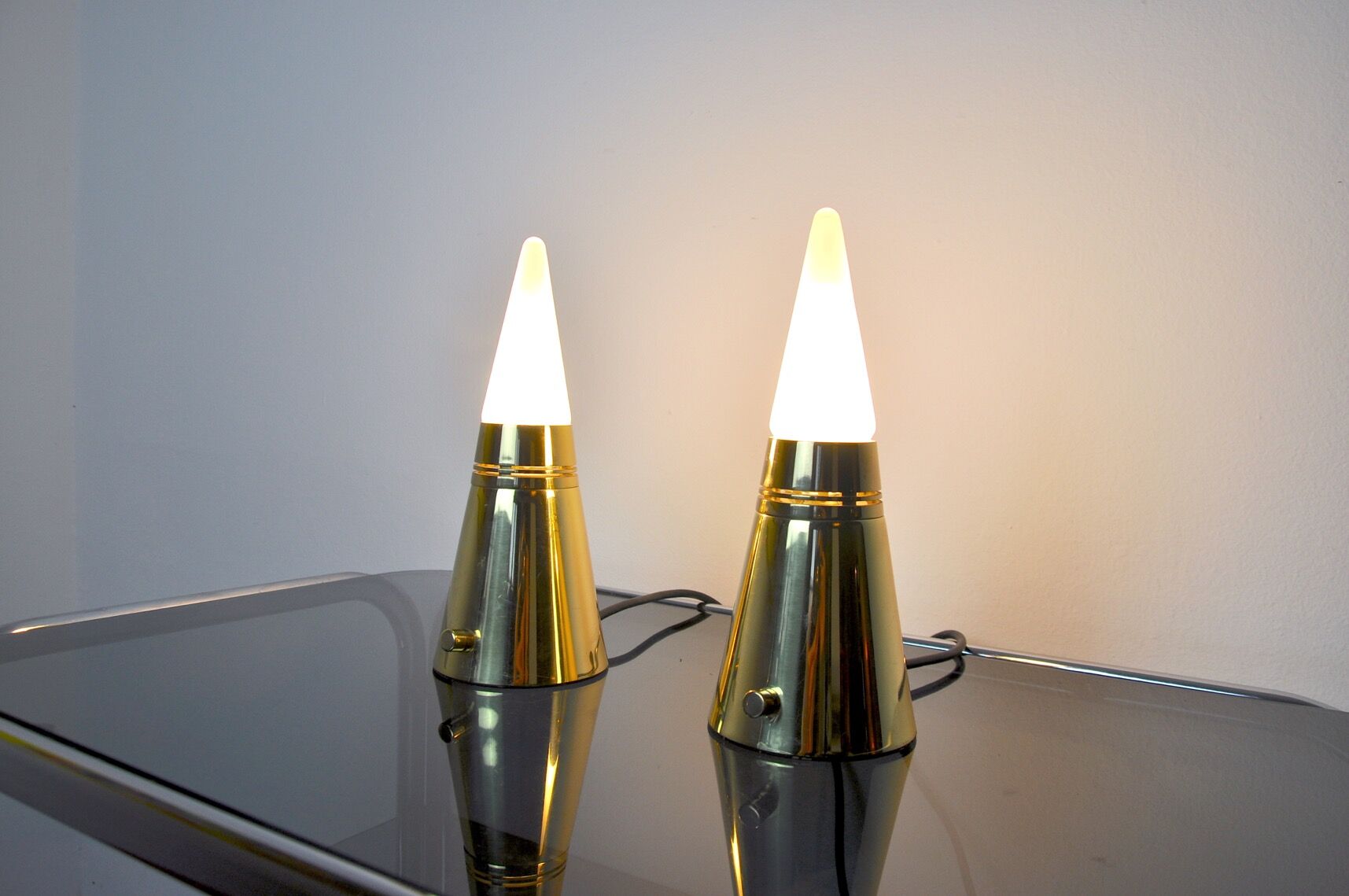 Pair of Venini Pyramidal Lamps 1970