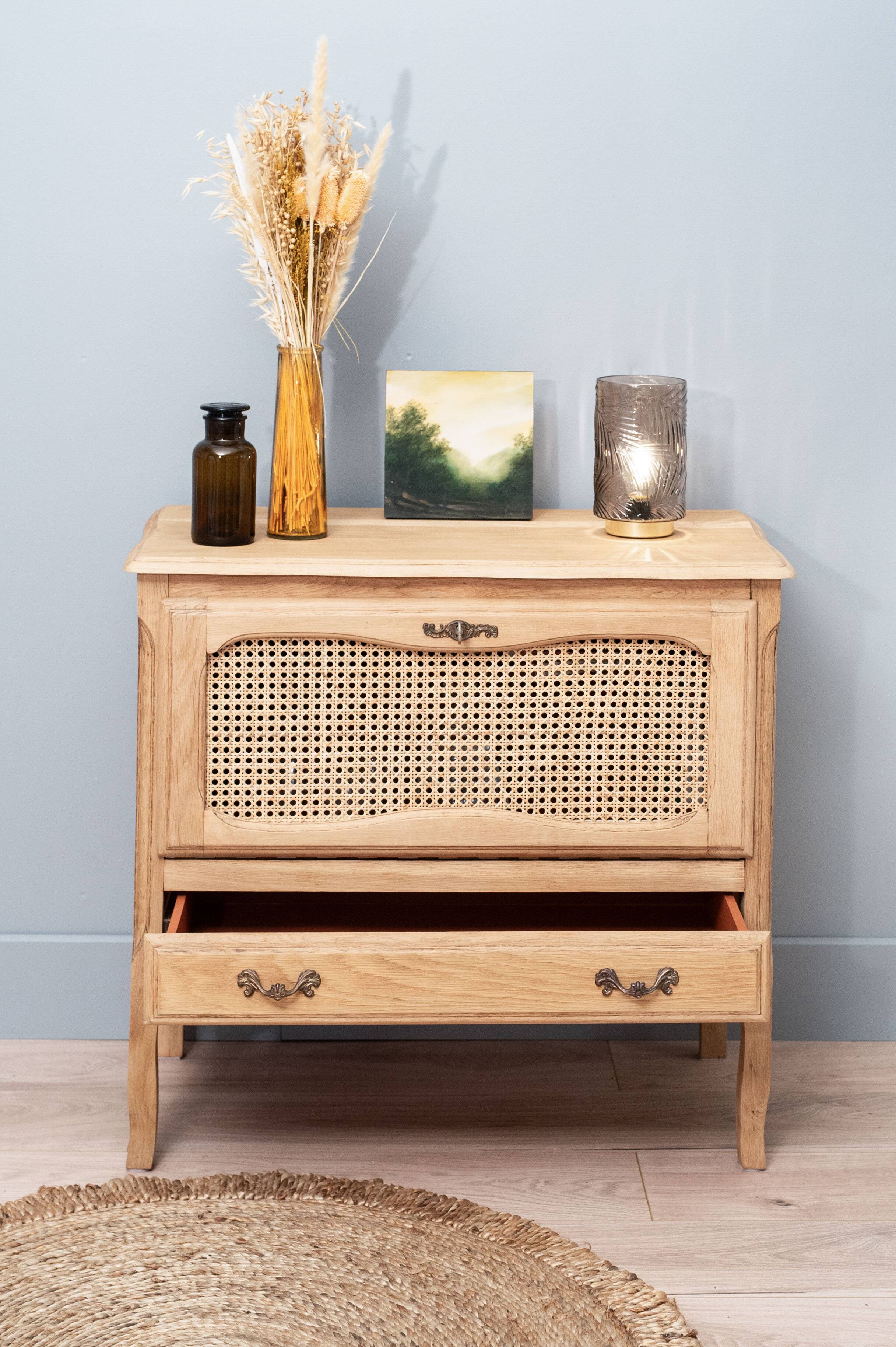 Bar cabinet / Tv cabinet