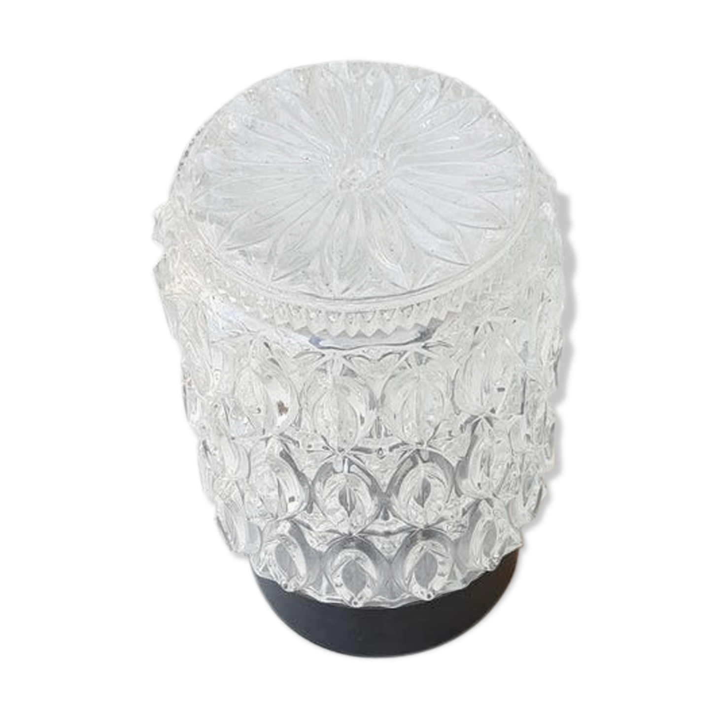 Chiselled glass ceiling and black bakelite base