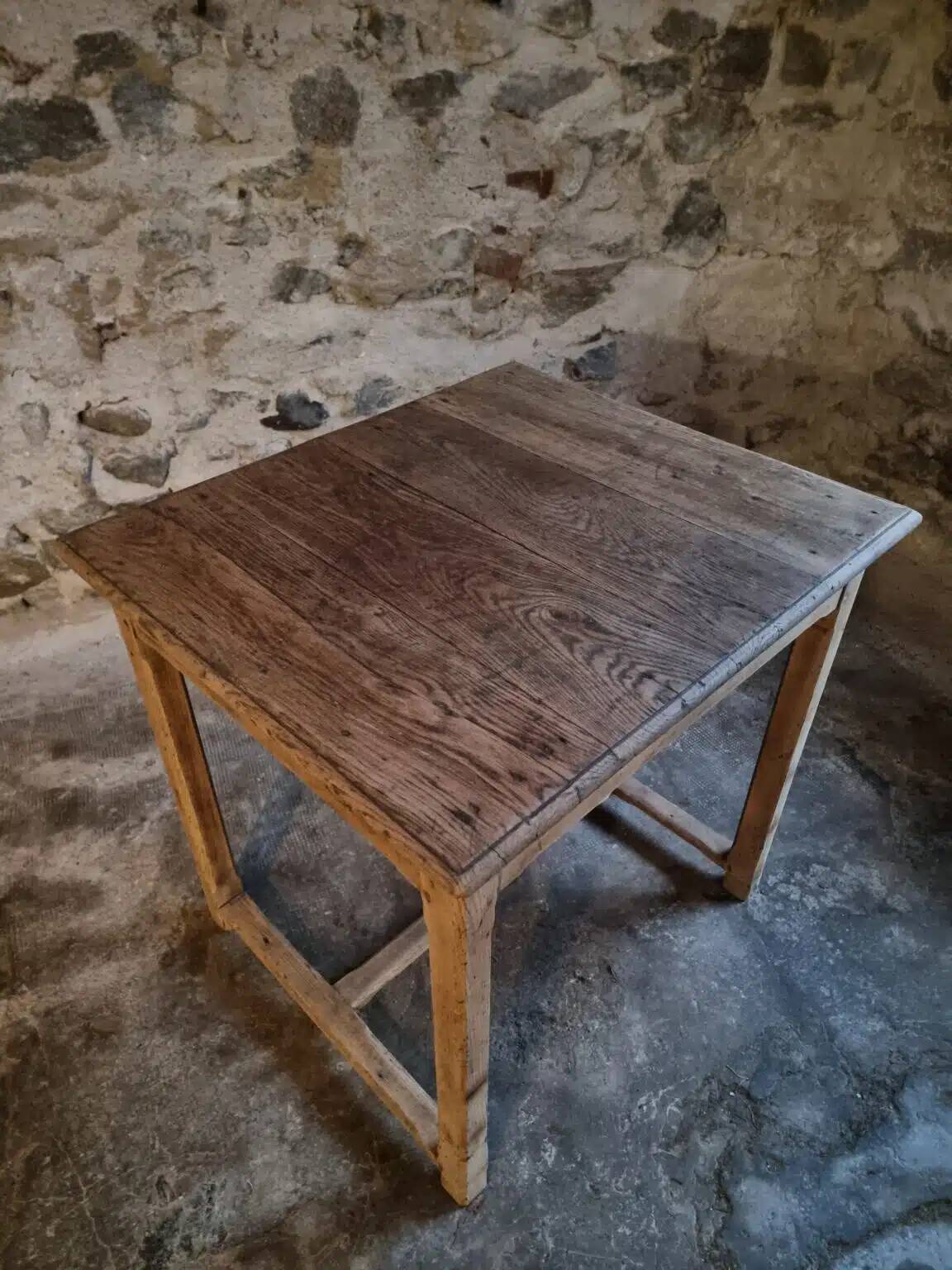 Table de ferme française ancienne en chêne avec tiroir latéral