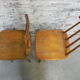 2 chaises en bois studio