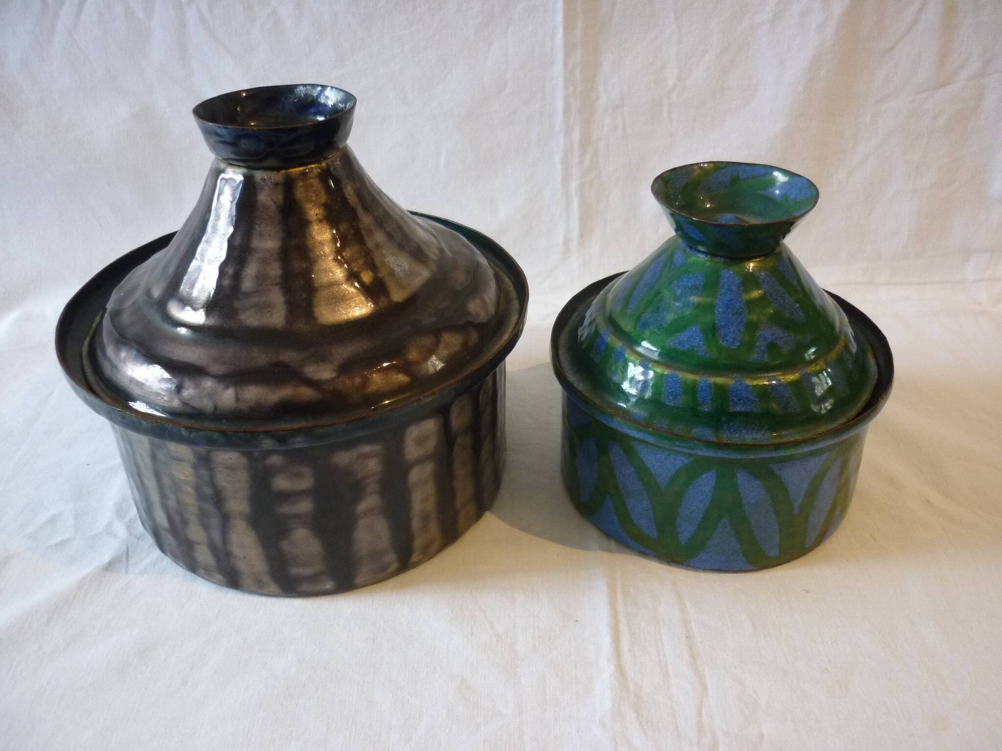 29 cm enamelled copper vase