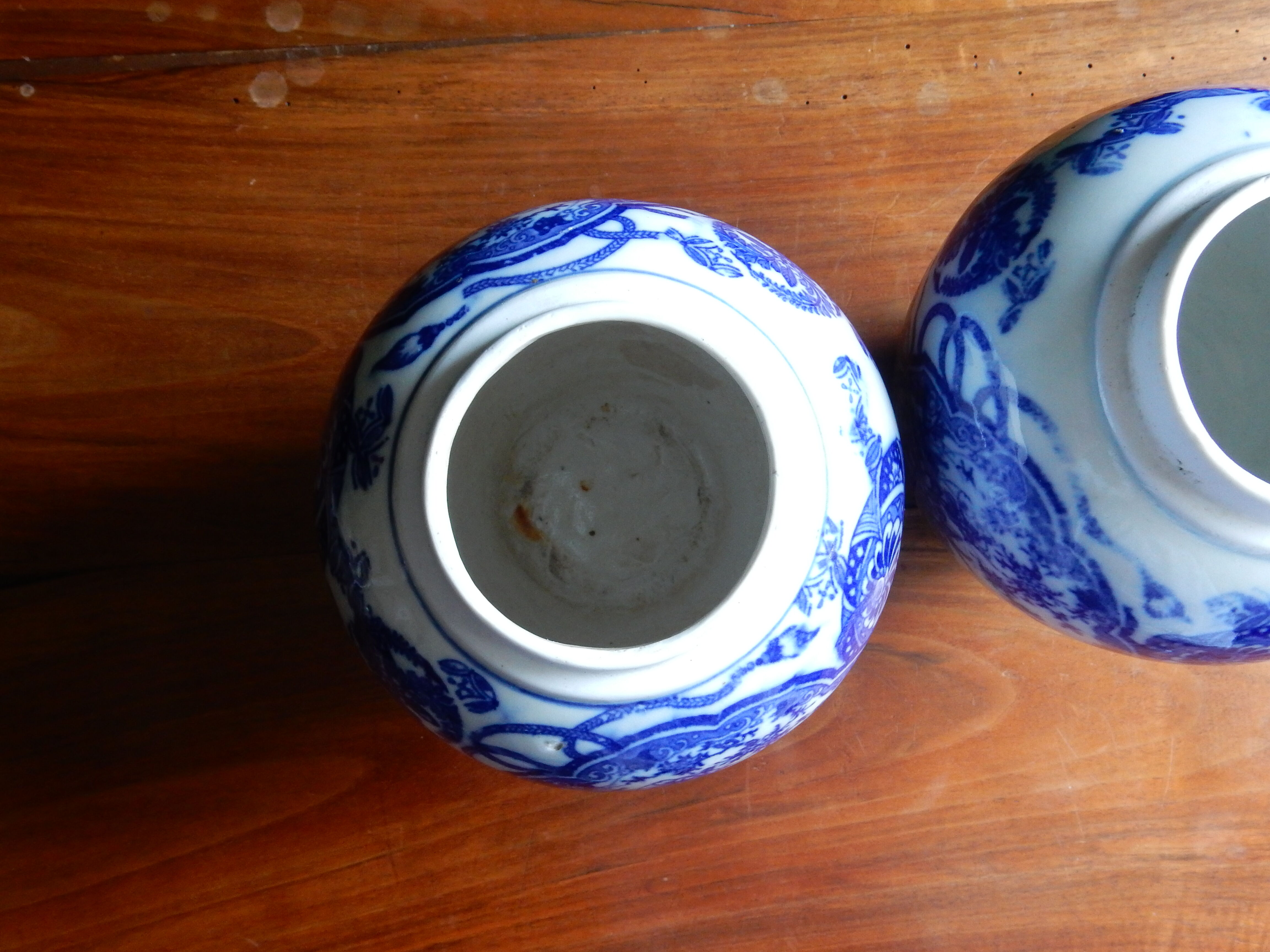Pair of blue and white chinese vases