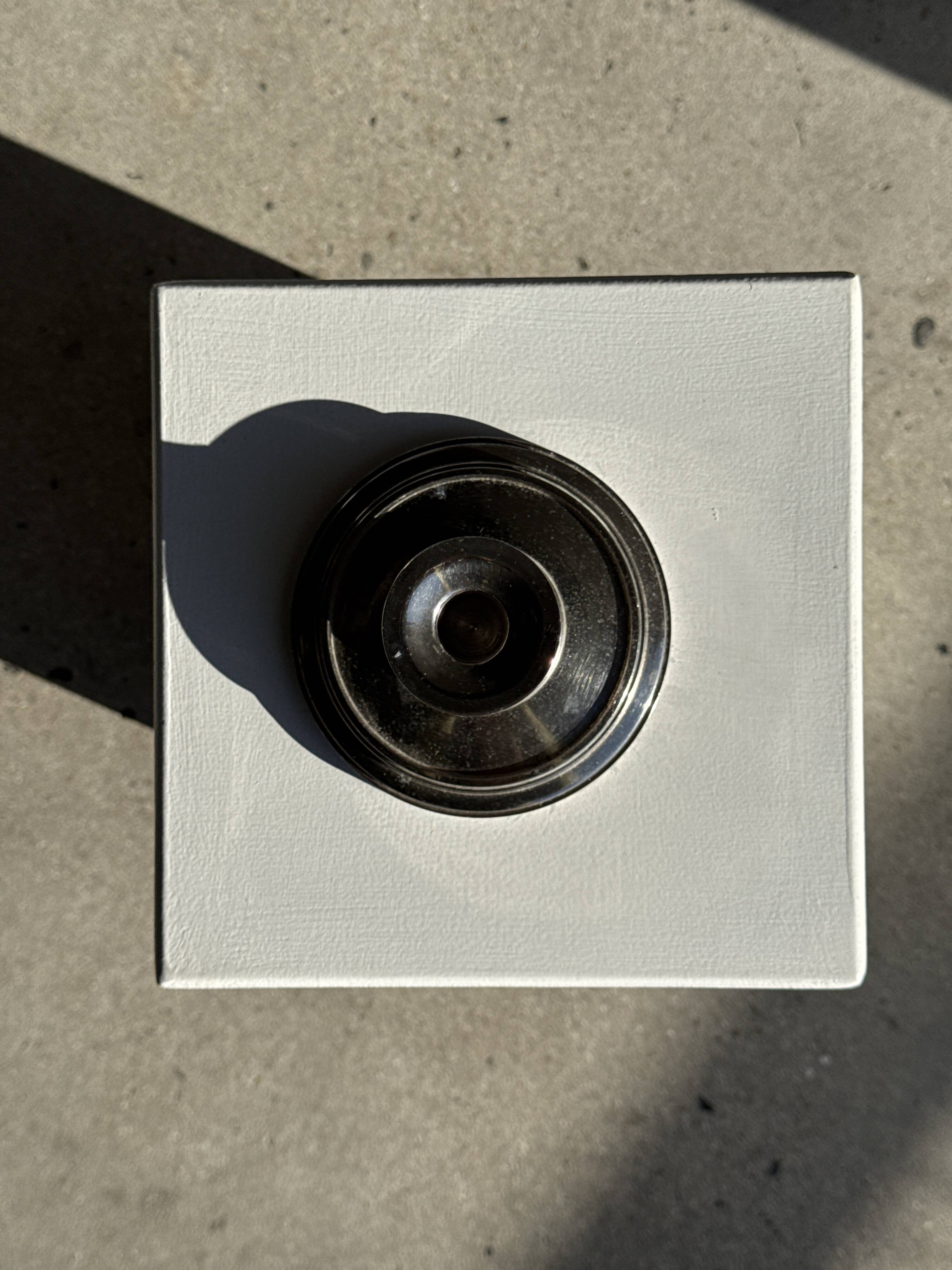 Small shiny silver-plated candlestick H11 D13