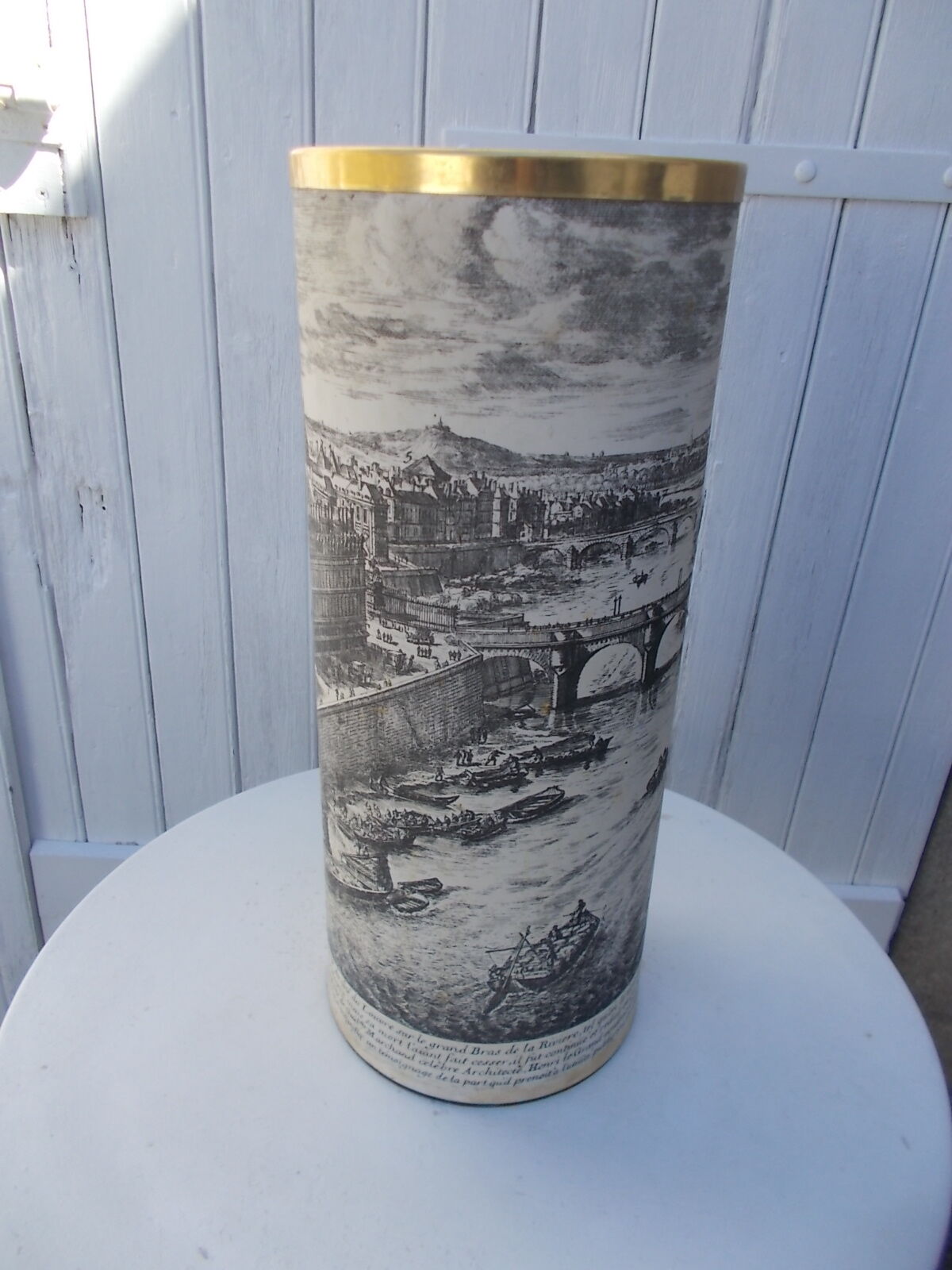 Vintage umbrella holder