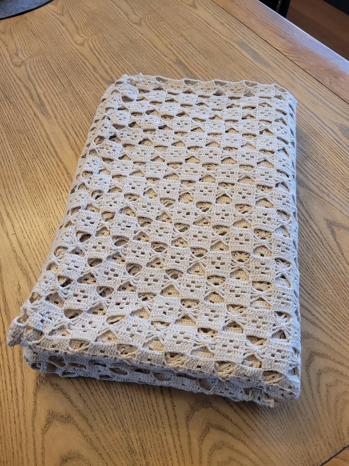 Couvre lit en crochet couleur ficelle