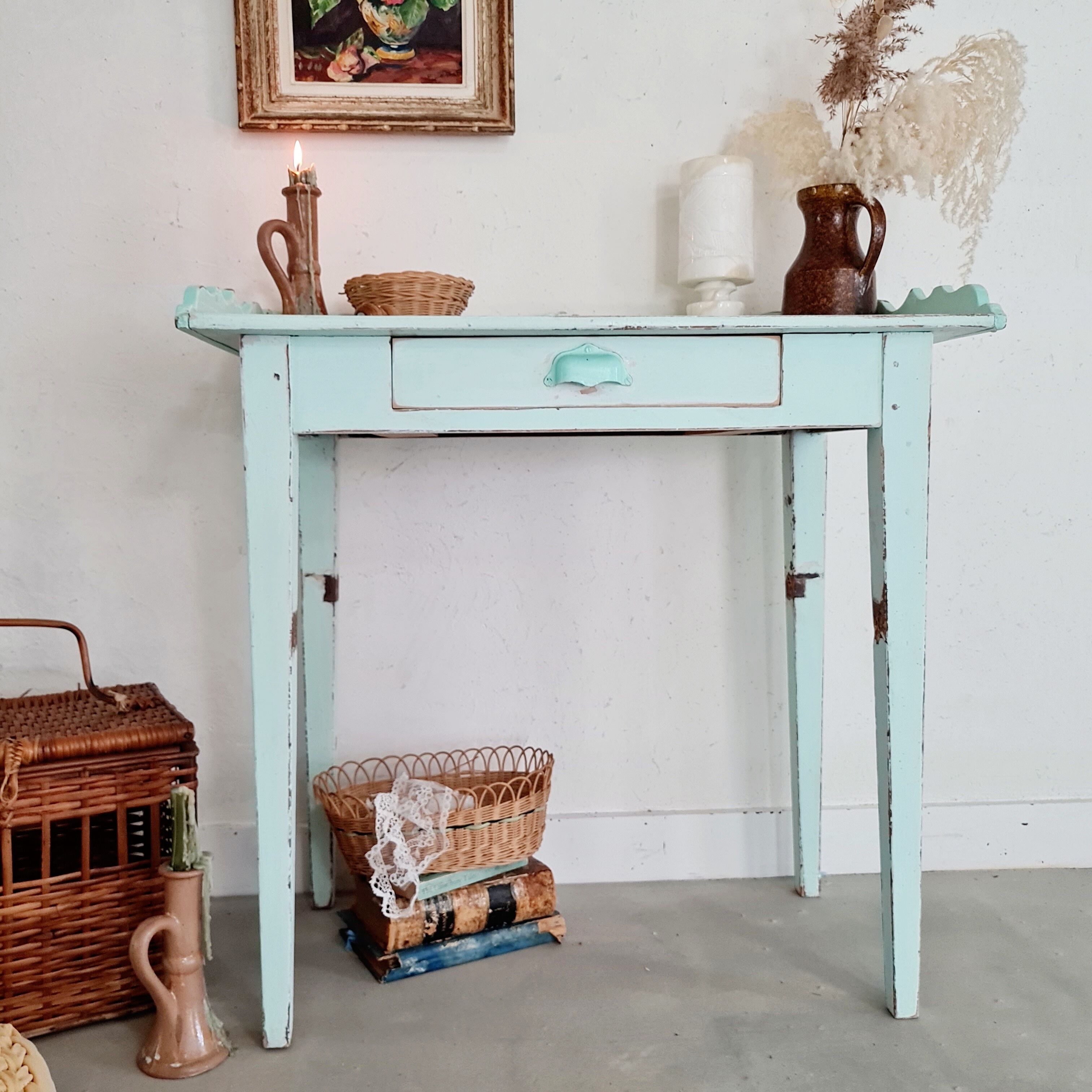 Farm table - Pastel blue dressing table