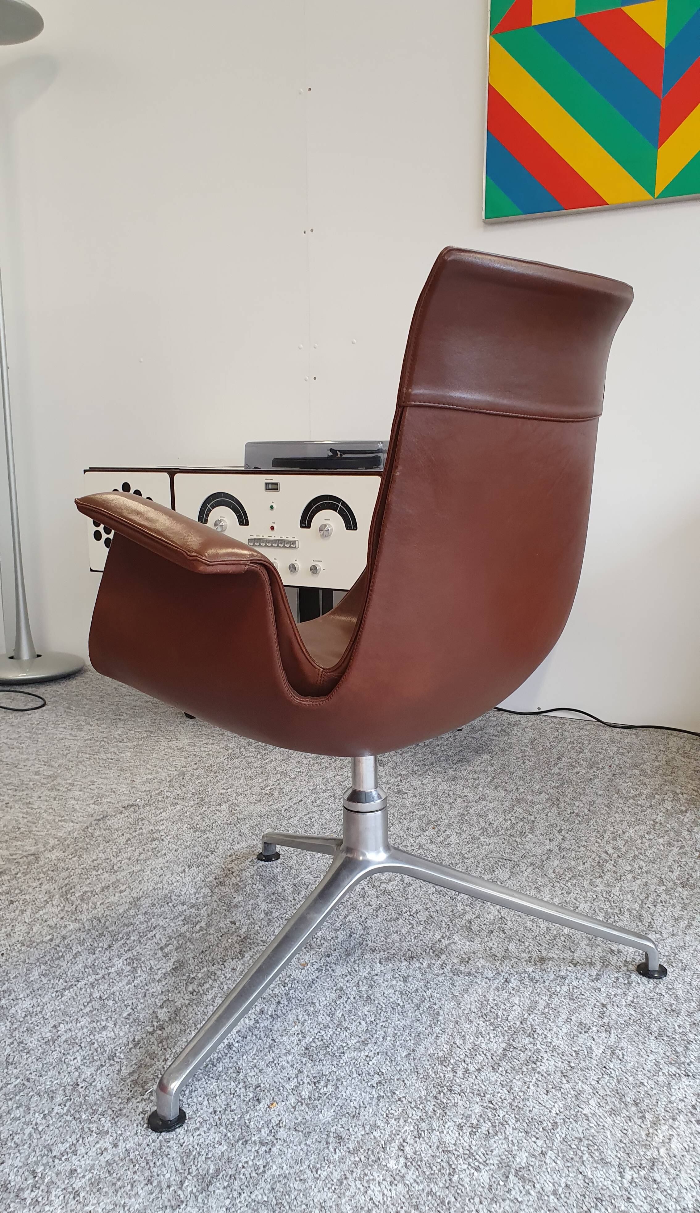 Tulip Chair by Jørgen Kastholm & Preben Fabricius Kill International