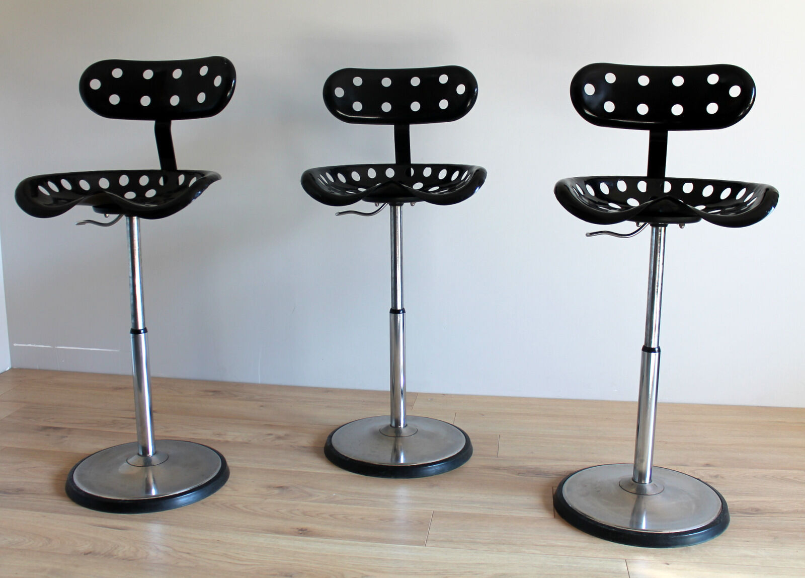 Set of 3 Mirima Stools