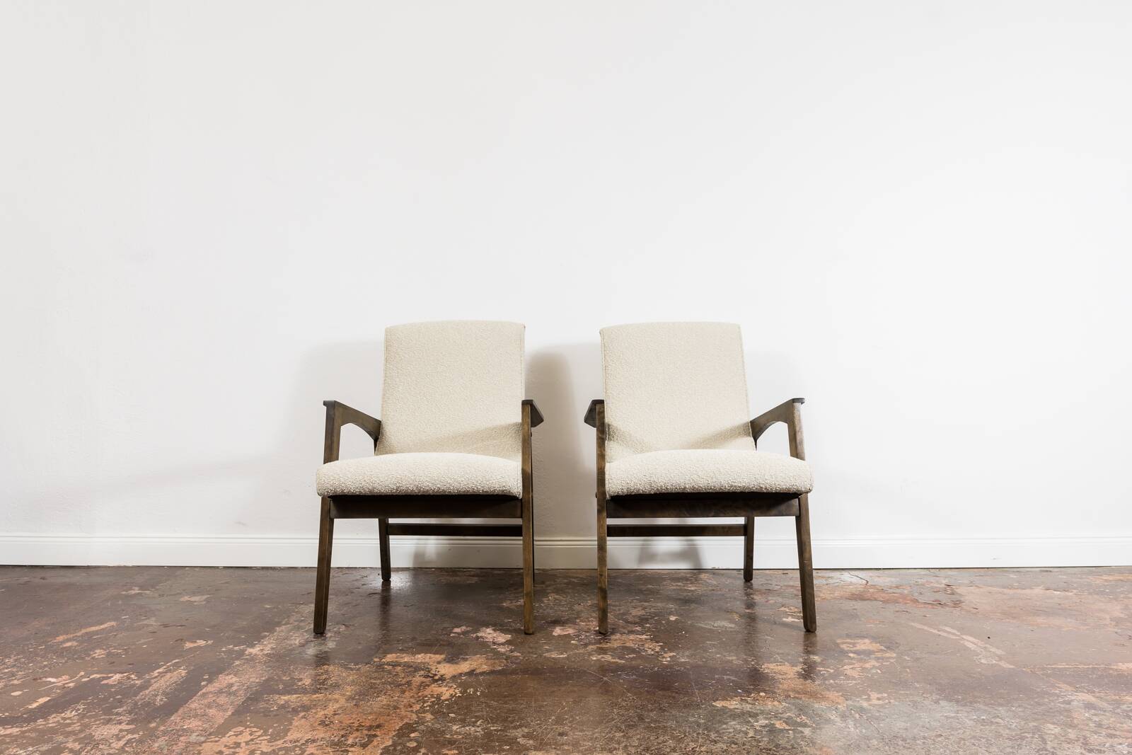 Paire de Fauteuils Mid-Century en Boucle Beige 1964