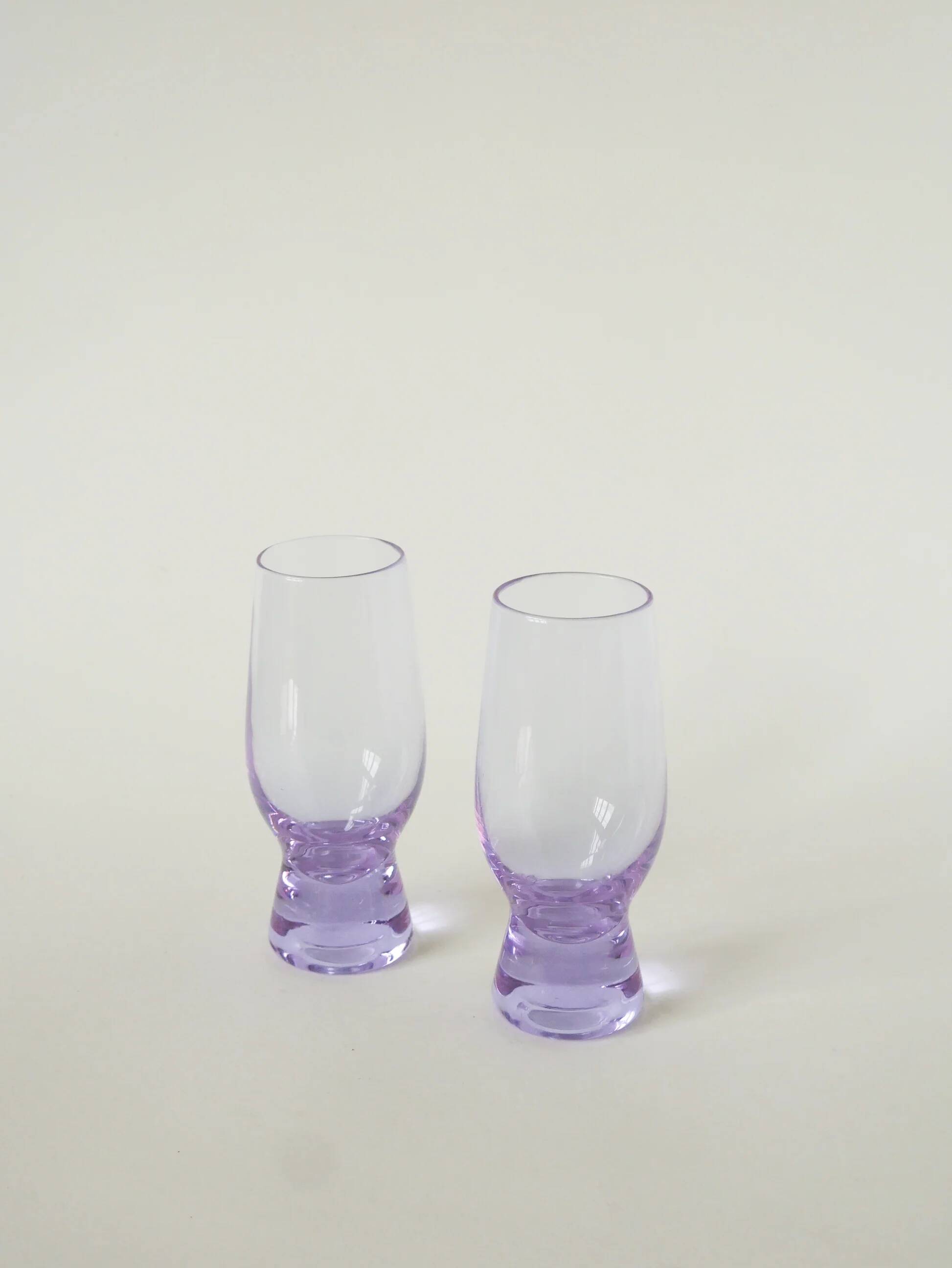 Set of 6 lilac cocktail glasses, Italian design, 1980.