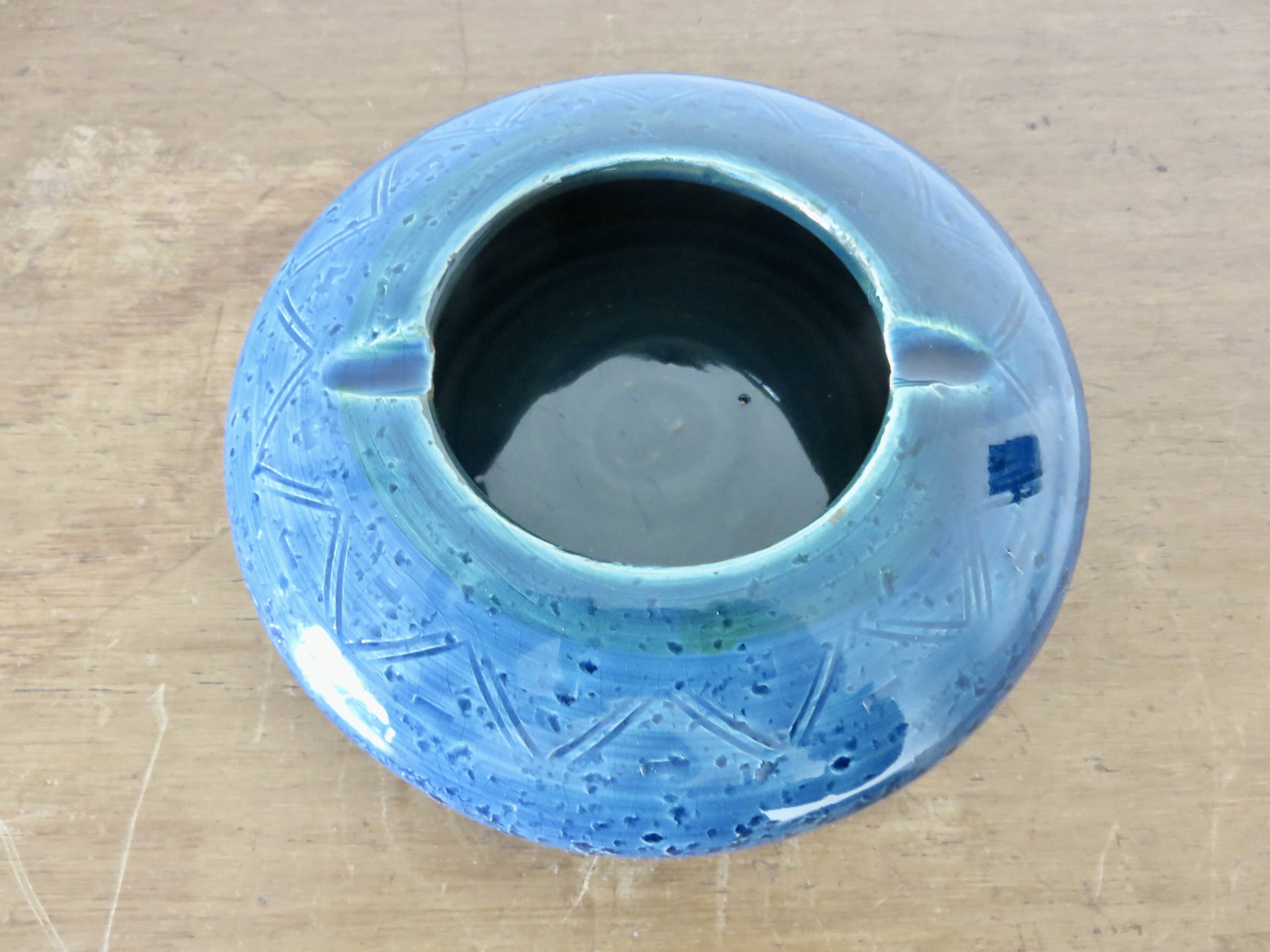 Aldo Londi ashtray for Bitossi in "Rimini Blue" ceramic, 1960s/70s