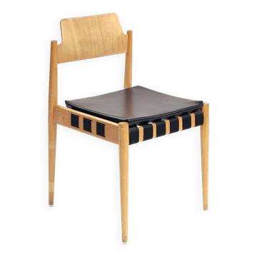 Egon Eiermann se 119 chair