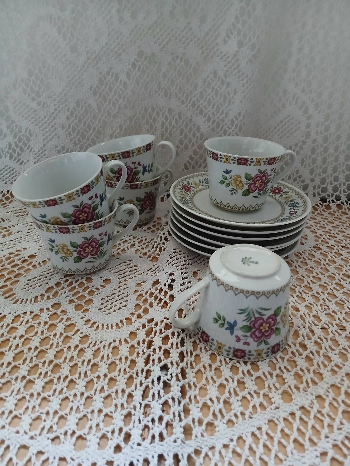 6 tasses + soupes anciennes/ années 50