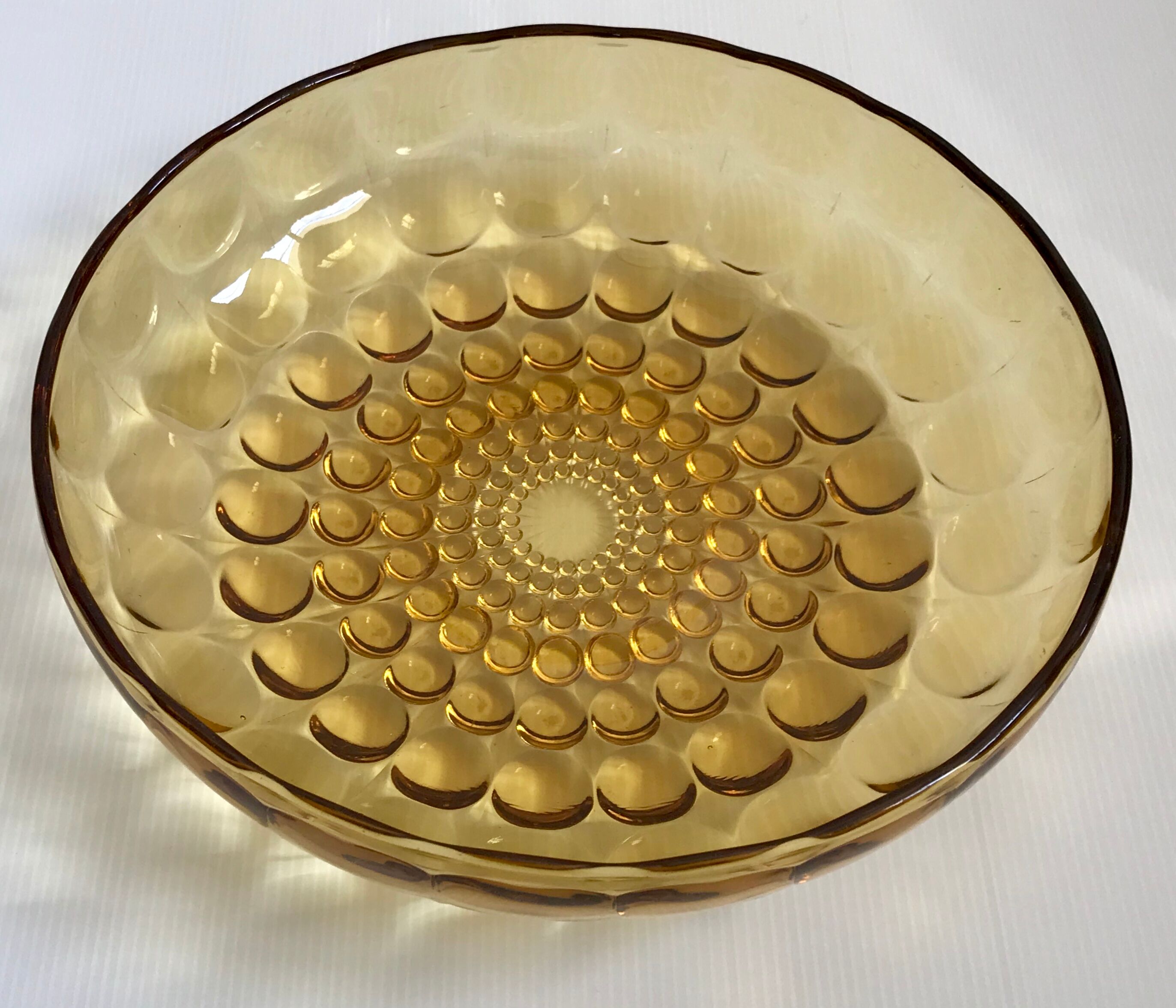 Plat en cristal ambré circa 1960