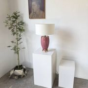 Lampe de table céramique rose et or tripode