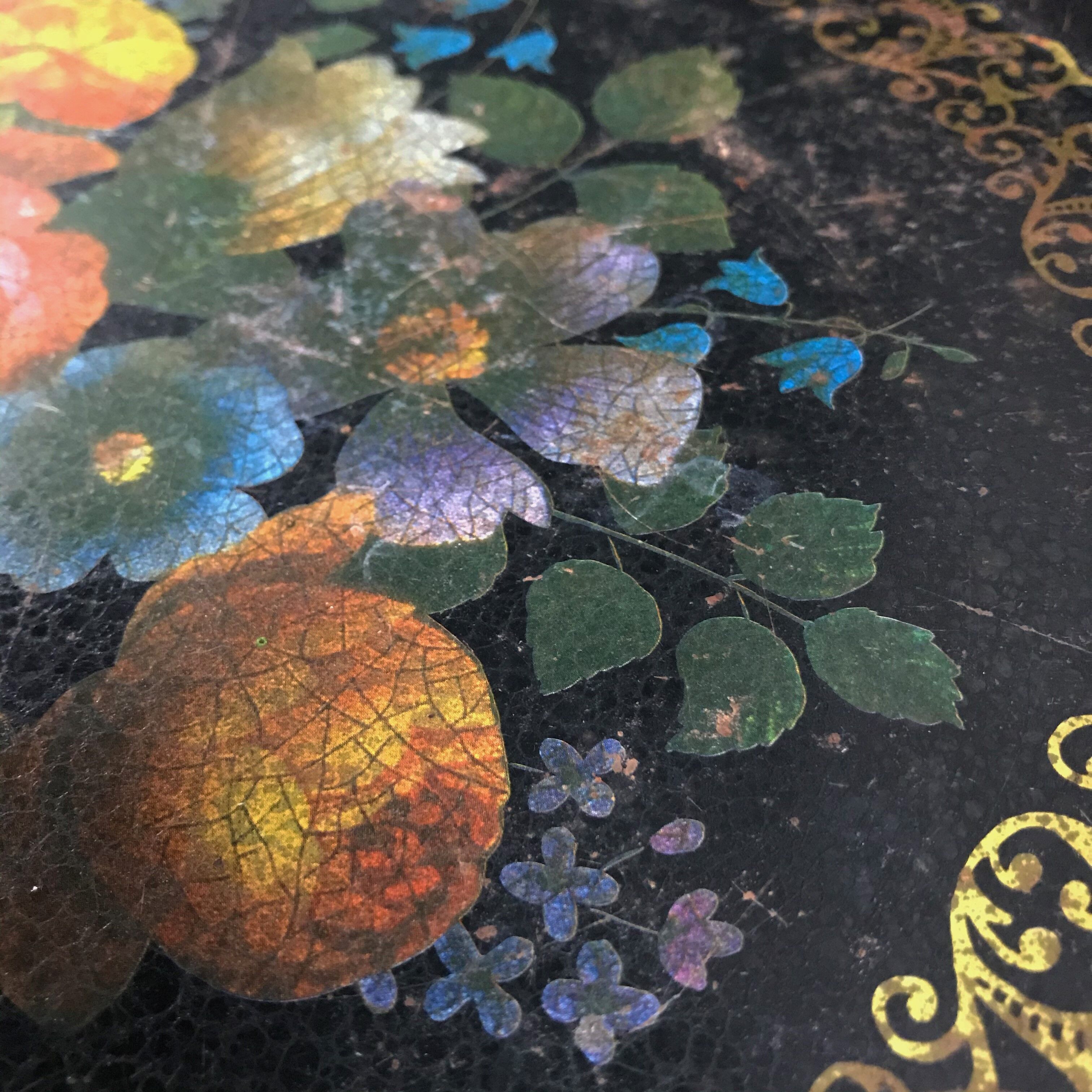 Napoleon III tray in painted sheet metal