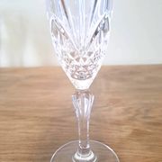 8 flûtes à champagne en cristal