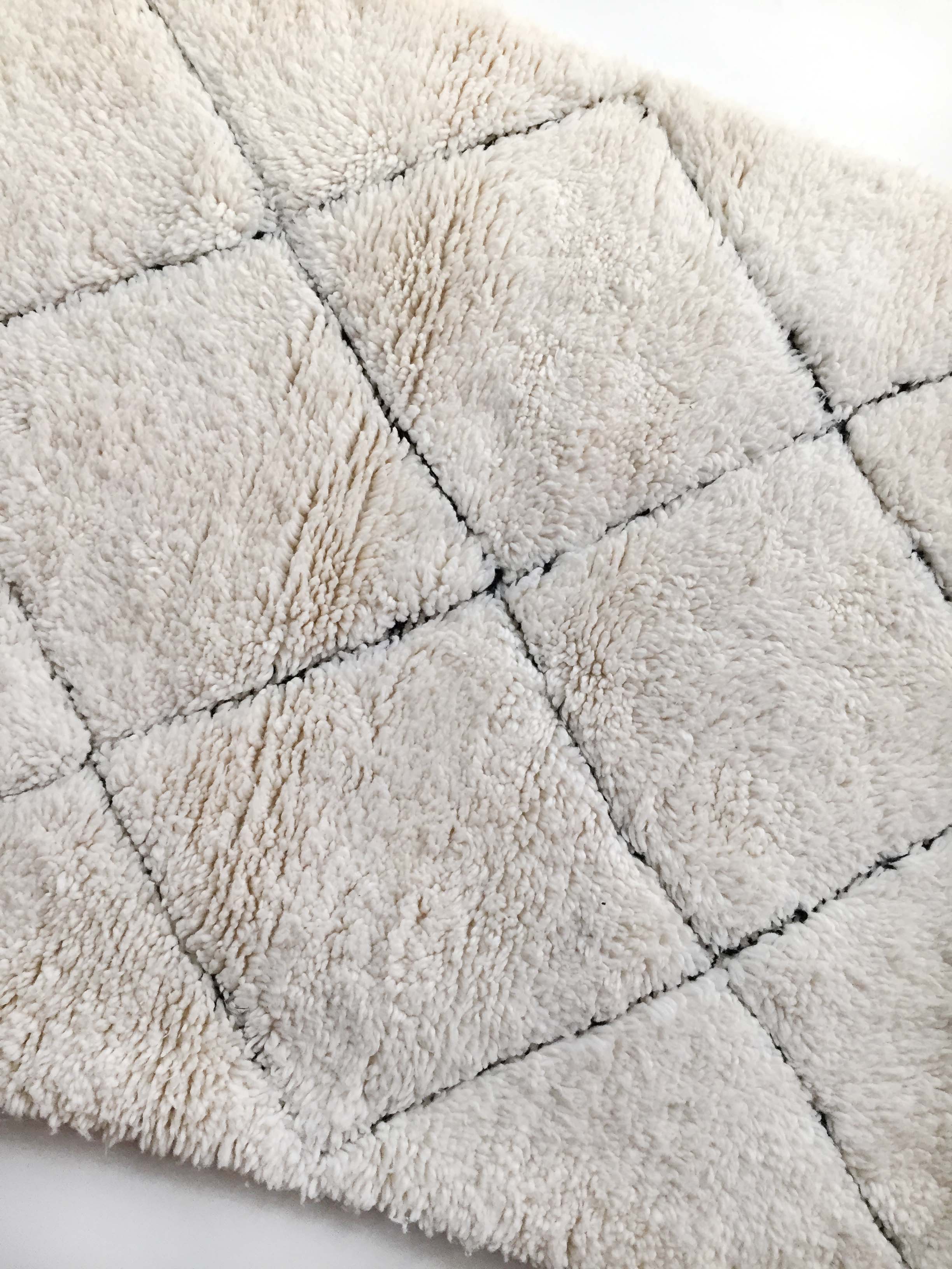 Moroccan Berber carpet blessed ouarain ecru with black diamonds engraved 148x108cm