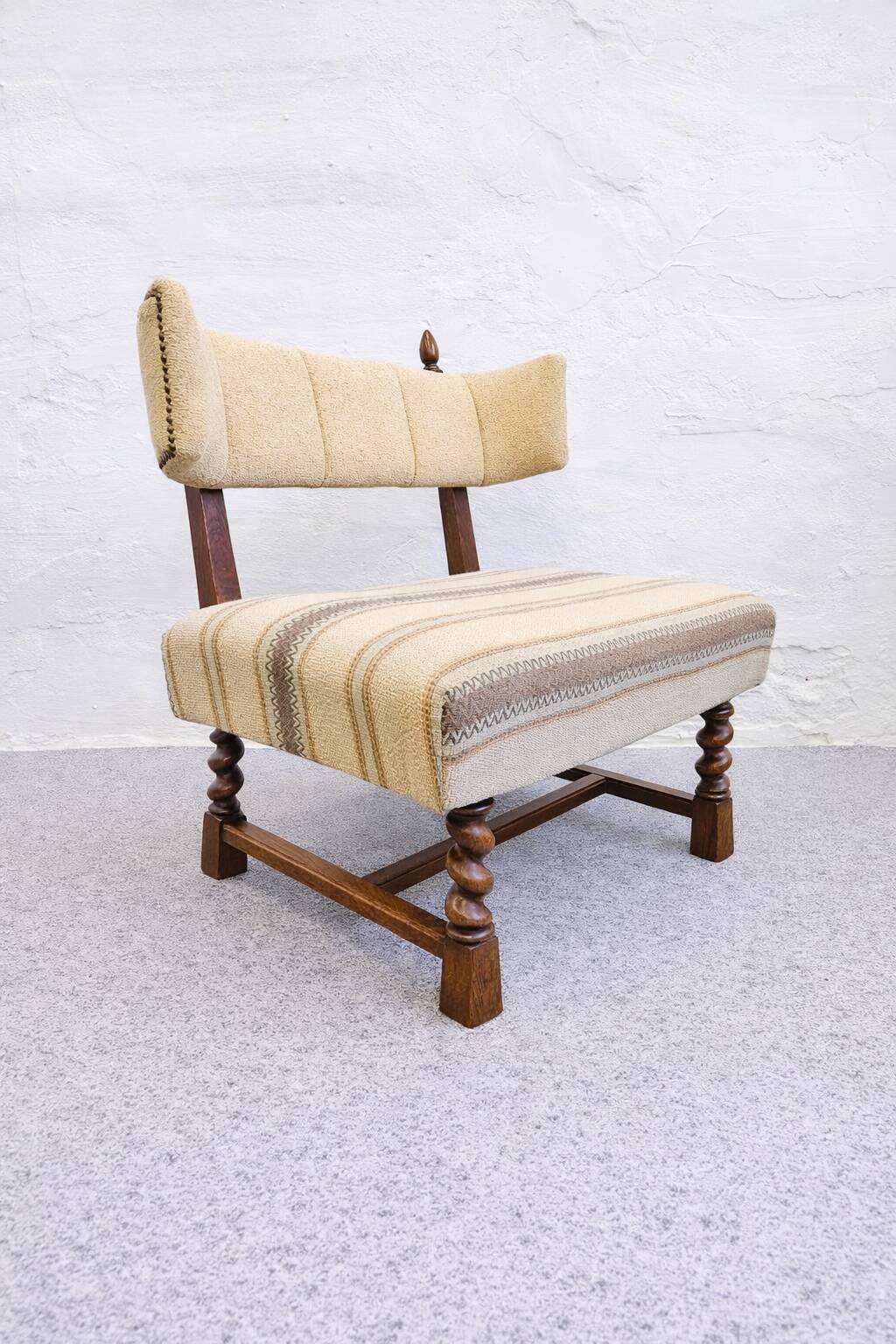 Transitional Hungarian armchair (Art Deco period), 1930s