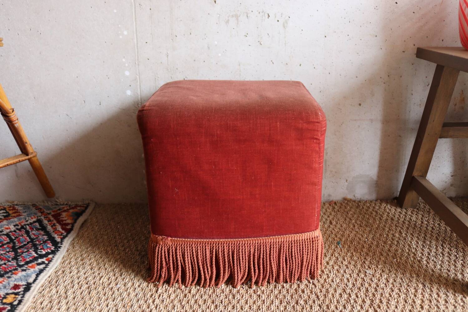 60s pink velvet pouf