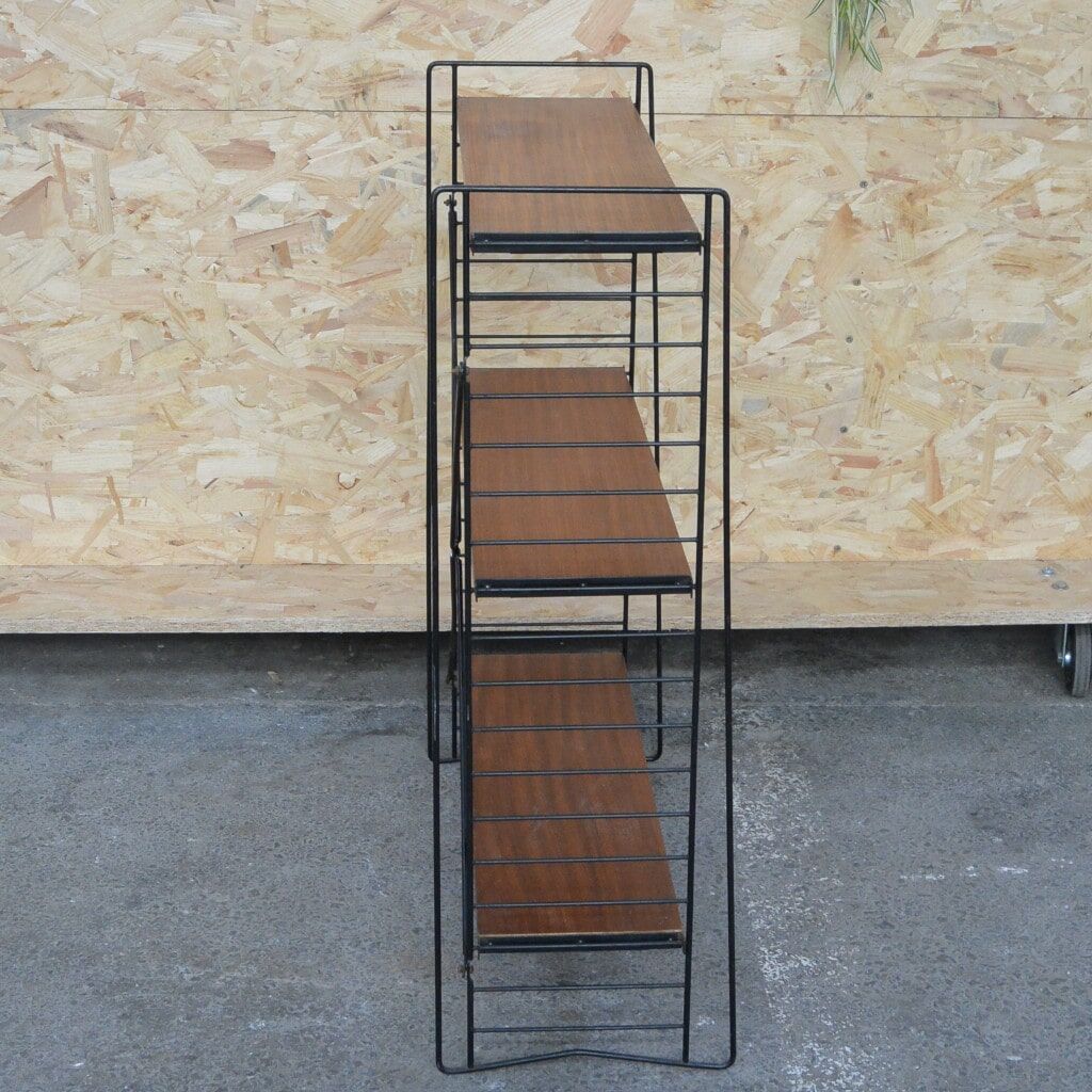 Tomado free standing shelf