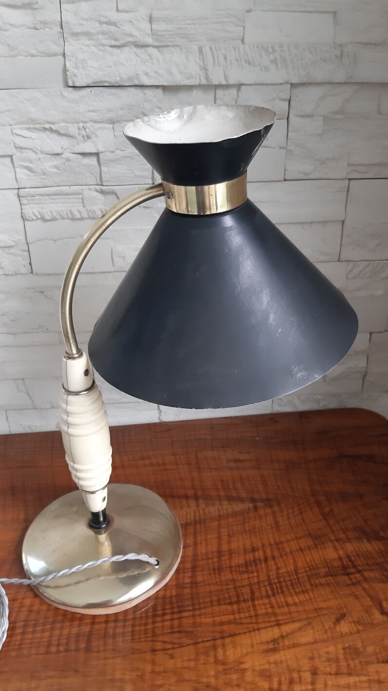 Vintage diabolo lamp