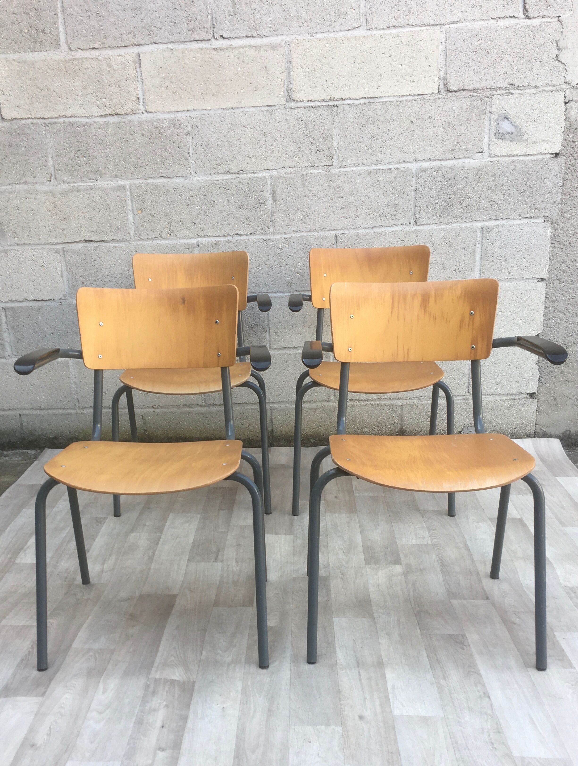 Set of 4 vintage chairs with armrests