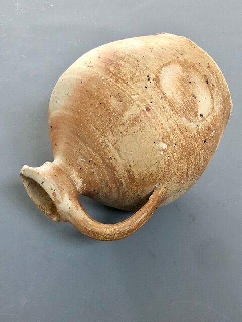 Cruche en terre cuite