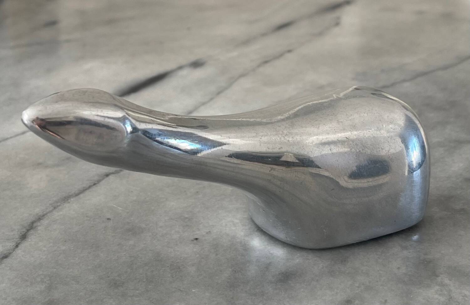 Ours stylised minimalist 1970.