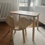 Bureau enfant et siège papillon