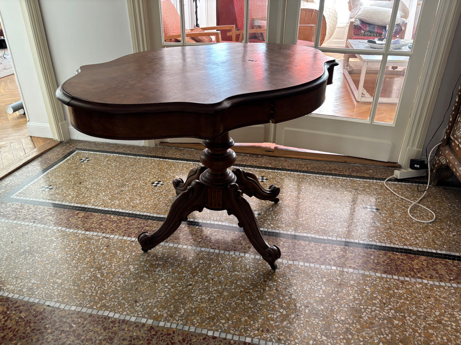 Violin Table