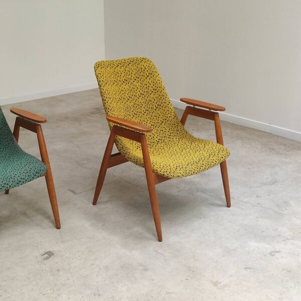 Paire de fauteuils résine et bois Jaune et Vert chiné par Miroslav Navratil